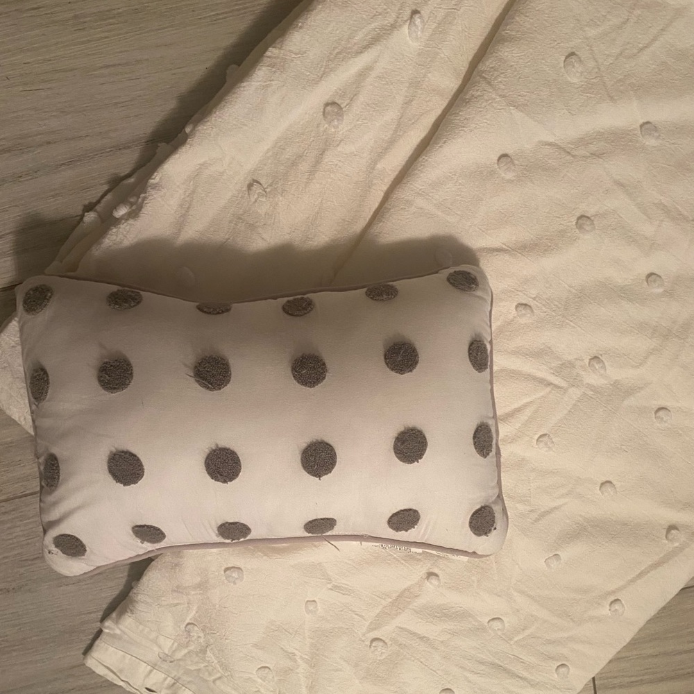 King Duvet used in our camper & never slept on.